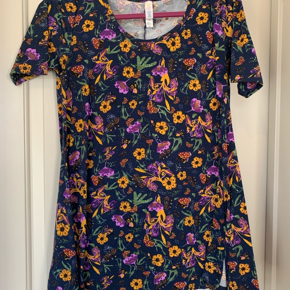 LuLaRoe - Perfect Tee